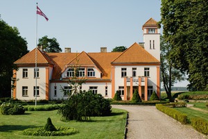 Latvijas Valsts pirmā prezidenta Jāņa Čakstes dzimtas mājas- Auči, muzejs