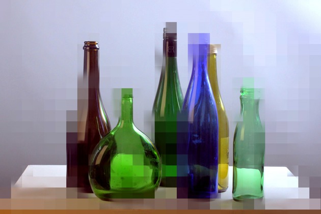 http://www.viss.lv/dati/daugavpils_dizaina_un_makslas_vidusskola_saules_skola/foto-dizains-pudeles.jpg