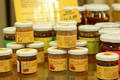 Ogu/augļu-medus ekstrakti ir unikāls produkts, ko ražo tikai Sia Deiro. Ogu/augļu-medus ekstrakti sevī apvieno izcilākās ogu un augļu, un medus īpašības. Tie ir vitamīniem un fitoncīdiem bagāti produkti, kurus ieteicams lietot imunitates stiprināšanai. Ekstraktus ieteicams lietot ikdienā tīrā veidā. Garšas uzlabošanai, ekstraktus var pievienot tējai vai ēdienam, piemēram, brokastu putrai.
