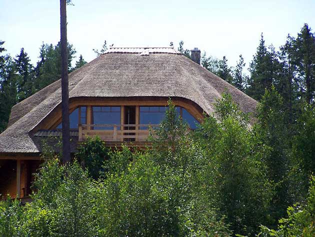 Niedru jumti, klāšana