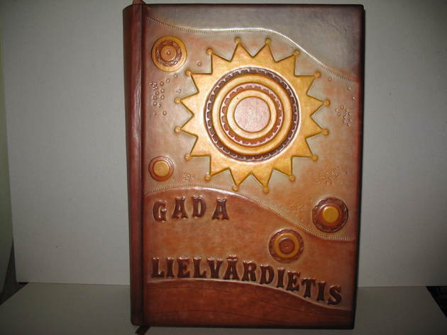 Viesu grāmatas