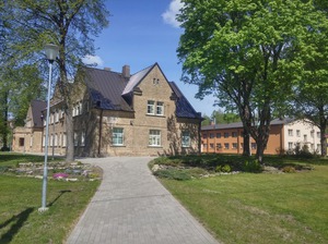 Kalnciema vidusskola, high school