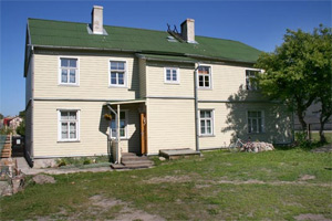 Klosteris, viesu māja