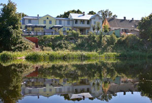 Kungu ligzda***, viesnīca