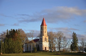 Lutriņu luterāņu baznīca, церковь