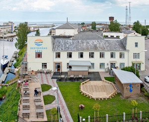 Mare, viesnīca