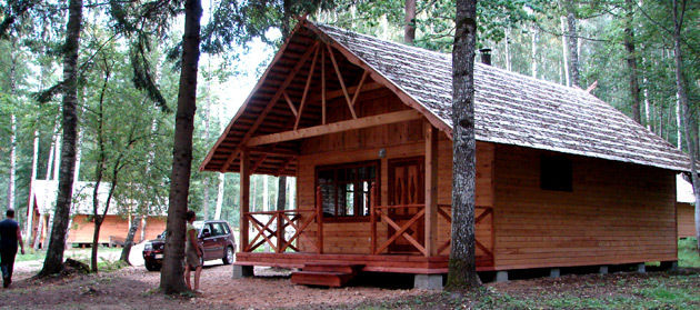 6-vietīgas mājiņas