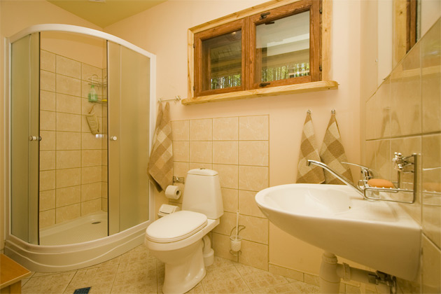 6-vietīgas mājiņas