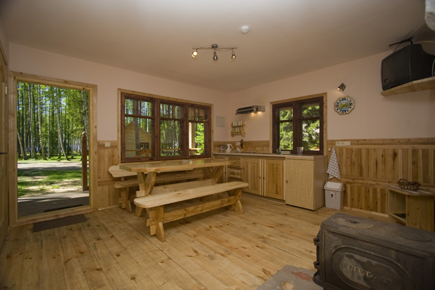 6-vietīgas mājiņas