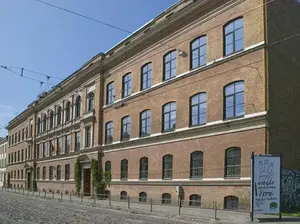 Rīgas Raiņa vidusskola, high school