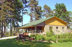 Saulesstari, viesu māja