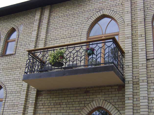 Balkonu margas