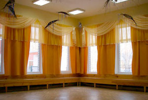 Svece R, curtain salon