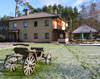 Tauriņi, Gasthaus